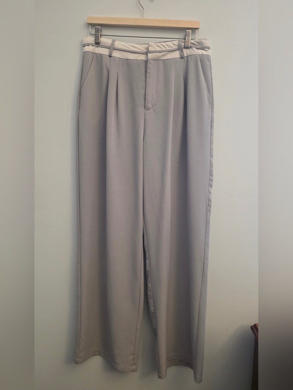 Commense Light Gray Pleated Dress Trousers